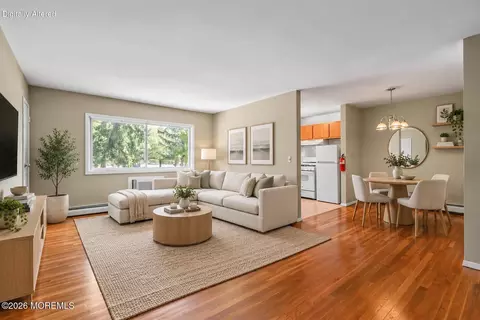 306 South St #B, Eatontown, NJ 07724