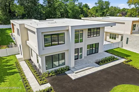46 Whalepond Rd, Oakhurst, NJ 07755