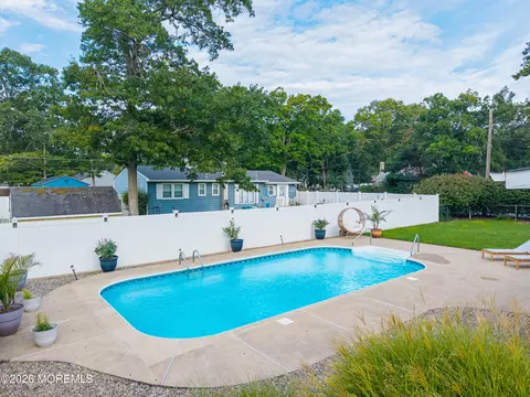 Exterior - 317 Alpine St, Forked River, NJ 08731 photo 8 of 15