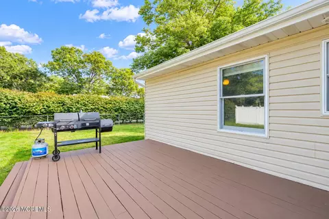 Exterior - 317 Alpine St, Forked River, NJ 08731 photo 5 of 15