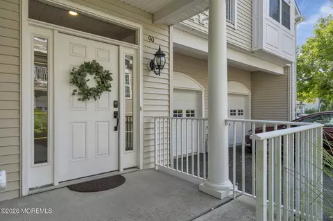 90 Bryce Ln, Manahawkin, NJ 08050