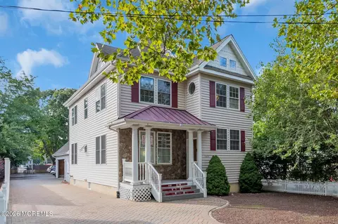 146 N Main St, Manahawkin, NJ 08050