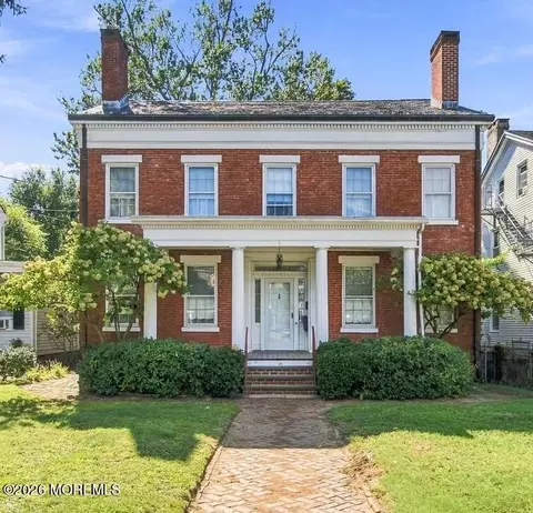 80 Main St, Keyport, NJ 07735