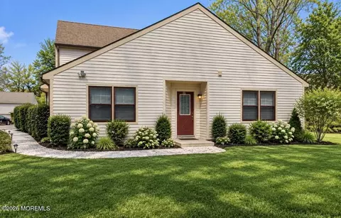129 Scotch Pine Dr, Little Egg Harbor, NJ 08087