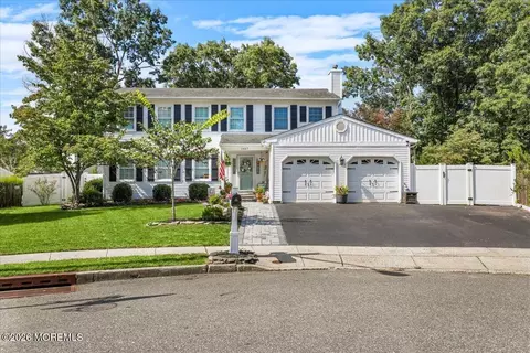 1467 Pueblo Ct, Toms River, NJ 08755