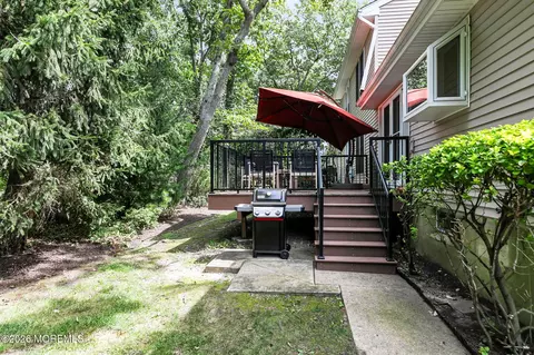 Exterior - 2 Hickory Ct #B, Brielle, NJ 08730 photo 10 of 10
