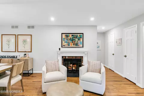 Entry Way - 2 Hickory Ct #B, Brielle, NJ 08730 photo 1 of 3