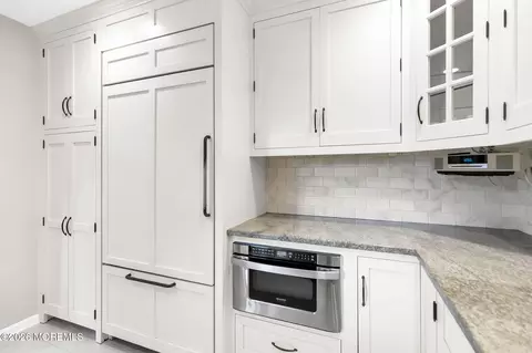 Kitchen - 2 Hickory Ct #B, Brielle, NJ 08730 photo 3 of 3
