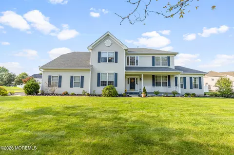 22 Cliffwood Dr, Allentown, NJ 08501