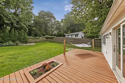 Exterior - 108 Hamilton Ave, Leonardo, NJ 07737 photo 10 of 12
