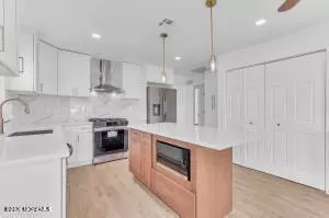2 Sabinas St, Toms River, NJ 08757