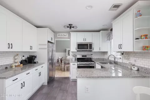 Kitchen - 719 Drum Point Rd, Brick, NJ 08723 photo 3 of 5