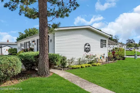 134 Briarwood Ct, Whiting, NJ 08759