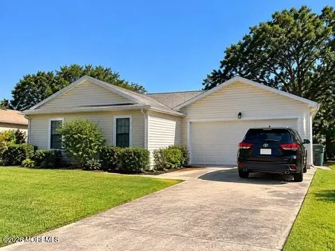 26 San Carlos St, Toms River, NJ 08757