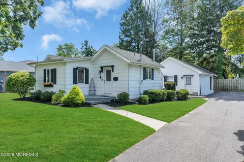 28 Hiawatha Ave, Oceanport, NJ 07757