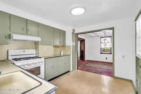 Kitchen - 1526 Beverly Rd, Lacey, NJ 08734 photo 2 of 2
