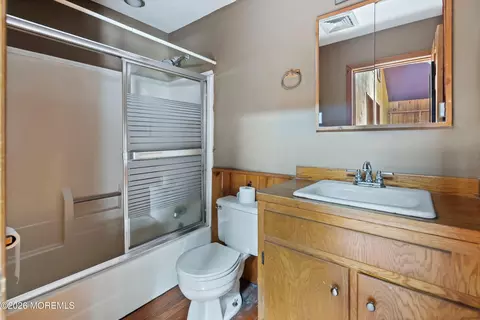 Bath - 29 Murdock Pl, Jackson, NJ 08527 photo 1 of 2