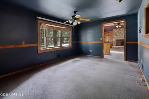 Living - 29 Murdock Pl, Jackson, NJ 08527 photo 2 of 3