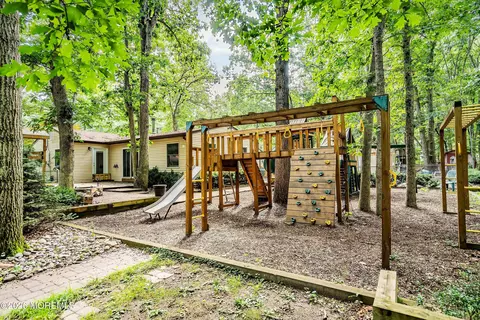 Exterior - 29 Murdock Pl, Jackson, NJ 08527 photo 2 of 3