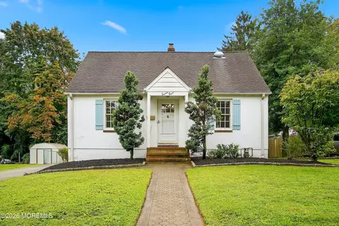 78 Clinton Ave, Eatontown, NJ 07724