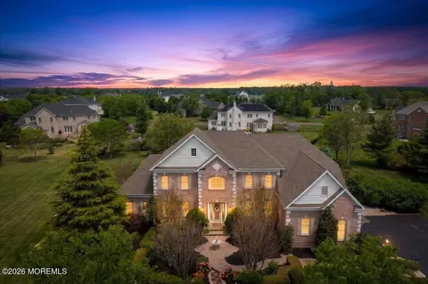 4 Apple Blossom Ln, Cream Ridge, NJ 08514