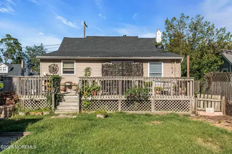Exterior - 92 Pinehurst Rd, Brick, NJ 08723 photo 12 of 16