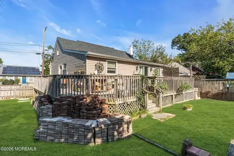 Exterior - 92 Pinehurst Rd, Brick, NJ 08723 photo 7 of 16