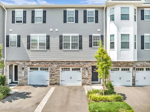 403 Arose Ln, Middletown, NJ 07748
