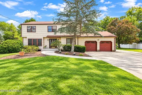 45 Hance Blvd, Freehold, NJ 07728