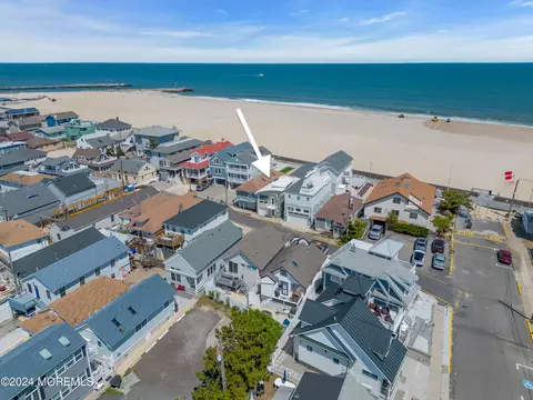 6 Danby Pl, Point Pleasant Beach, NJ 08742
