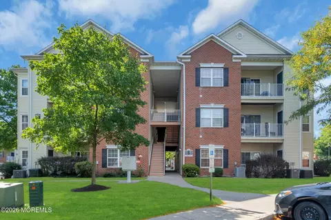 511 Coppola Dr #511, South Plainfield, NJ 07080