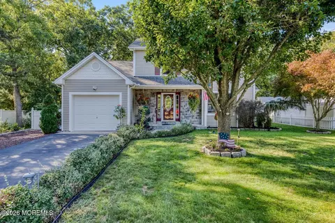 106 1st Ave, Tuckerton, NJ 08087