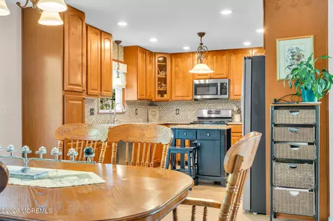Dining - 23 Dolphin Way, Waretown, NJ 08758 photo 4 of 4