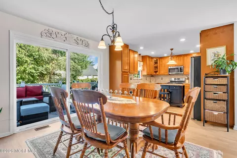 Dining - 23 Dolphin Way, Waretown, NJ 08758 photo 3 of 4