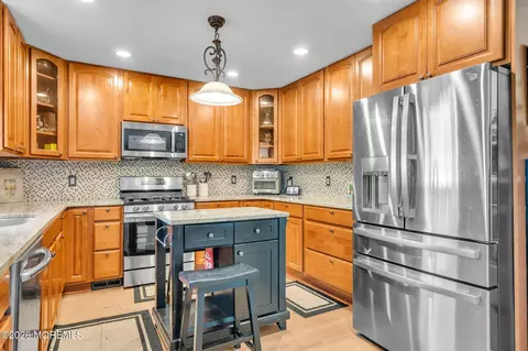 Kitchen - 23 Dolphin Way, Waretown, NJ 08758 photo 1 of 6