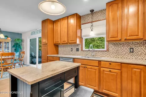 Kitchen - 23 Dolphin Way, Waretown, NJ 08758 photo 5 of 6