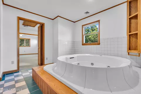 Bath - 141 Sunset Dr, Forked River, NJ 08731 photo 1 of 4