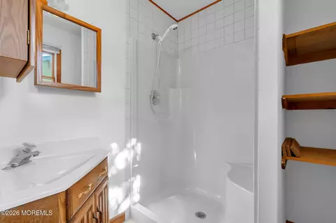 Bath - 141 Sunset Dr, Forked River, NJ 08731 photo 2 of 4