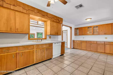 Kitchen - 141 Sunset Dr, Forked River, NJ 08731 photo 1 of 3