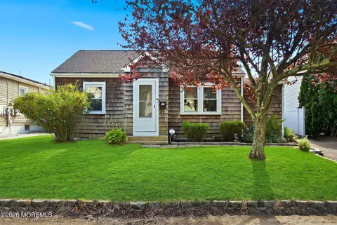 1212 Brown St, Point Pleasant, NJ 08742