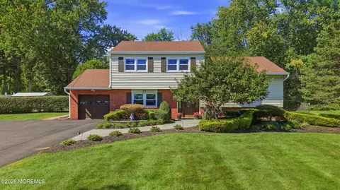 34 Eliot Rd, Manalapan, NJ 07726