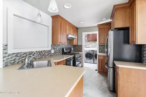 Kitchen - 21 Murdock Pl, Jackson, NJ 08527 photo 1 of 1