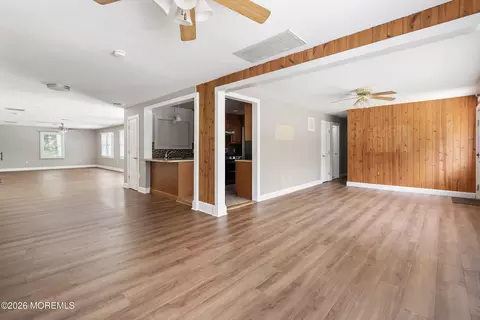 Living - 21 Murdock Pl, Jackson, NJ 08527 photo 1 of 3