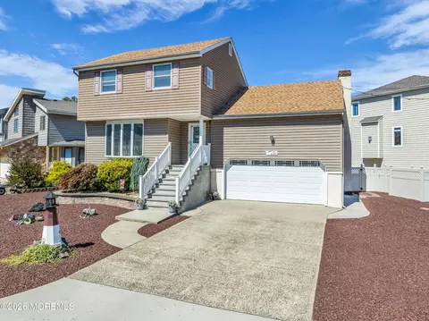 360 Silver Bay Rd, Toms River, NJ 08753