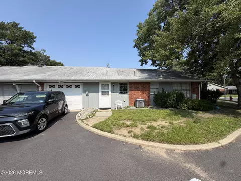 446 Cheshire Ct # A, Lakewood, NJ 08701