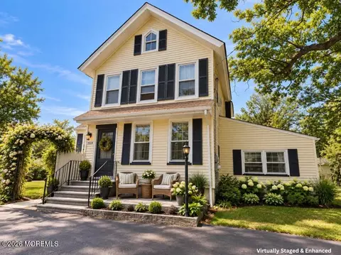 636 Holmdel Rd, Hazlet, NJ 07730