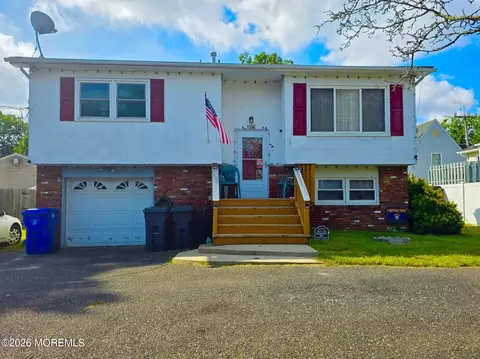 1163 Bay Ave, Toms River, NJ 08753