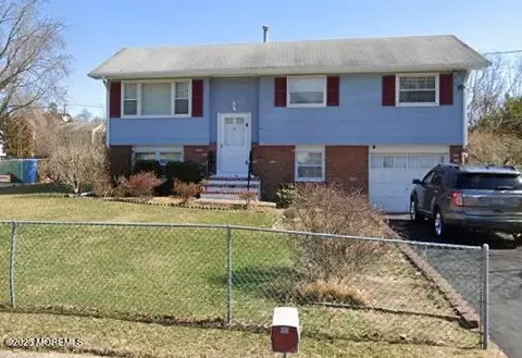 619 Fountain Dr, Toms River, NJ 08753