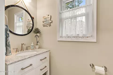 Bath - 75 Chestnut Ave, Brick, NJ 08724 photo 1 of 5