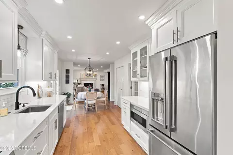 Kitchen - 75 Chestnut Ave, Brick, NJ 08724 photo 5 of 5